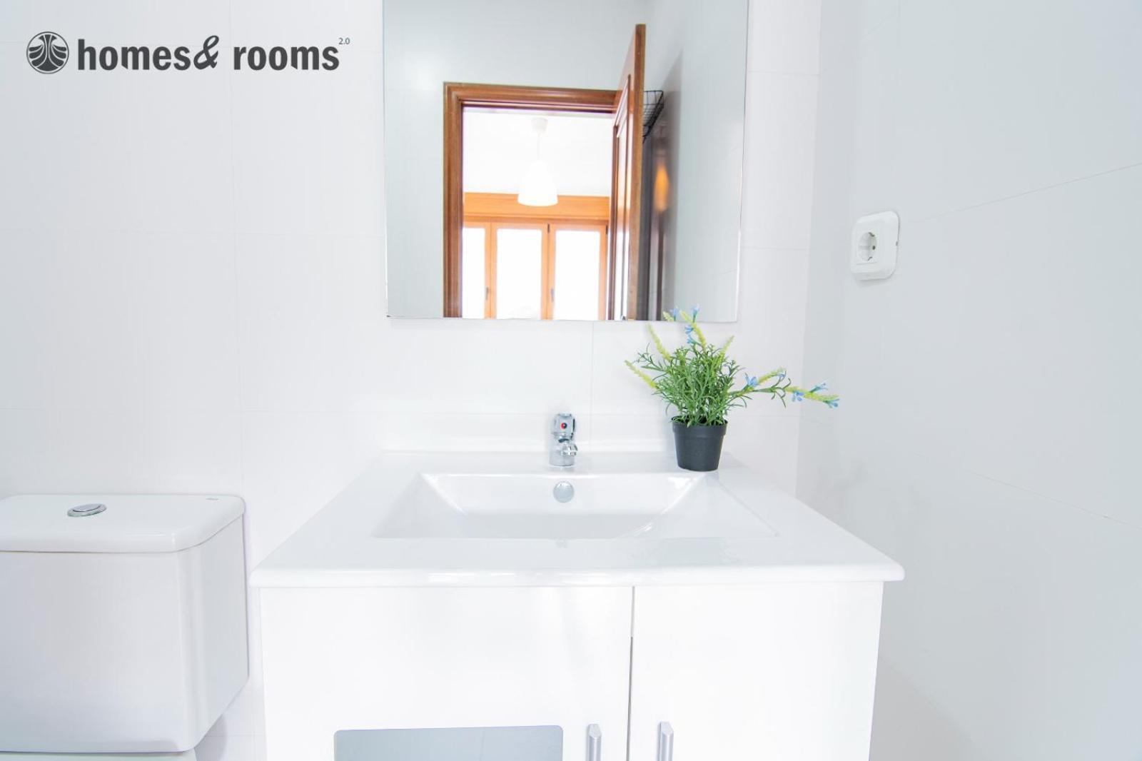 Enorme Casa, 5 Banos Y Terraza Apartment Santiago de Compostela